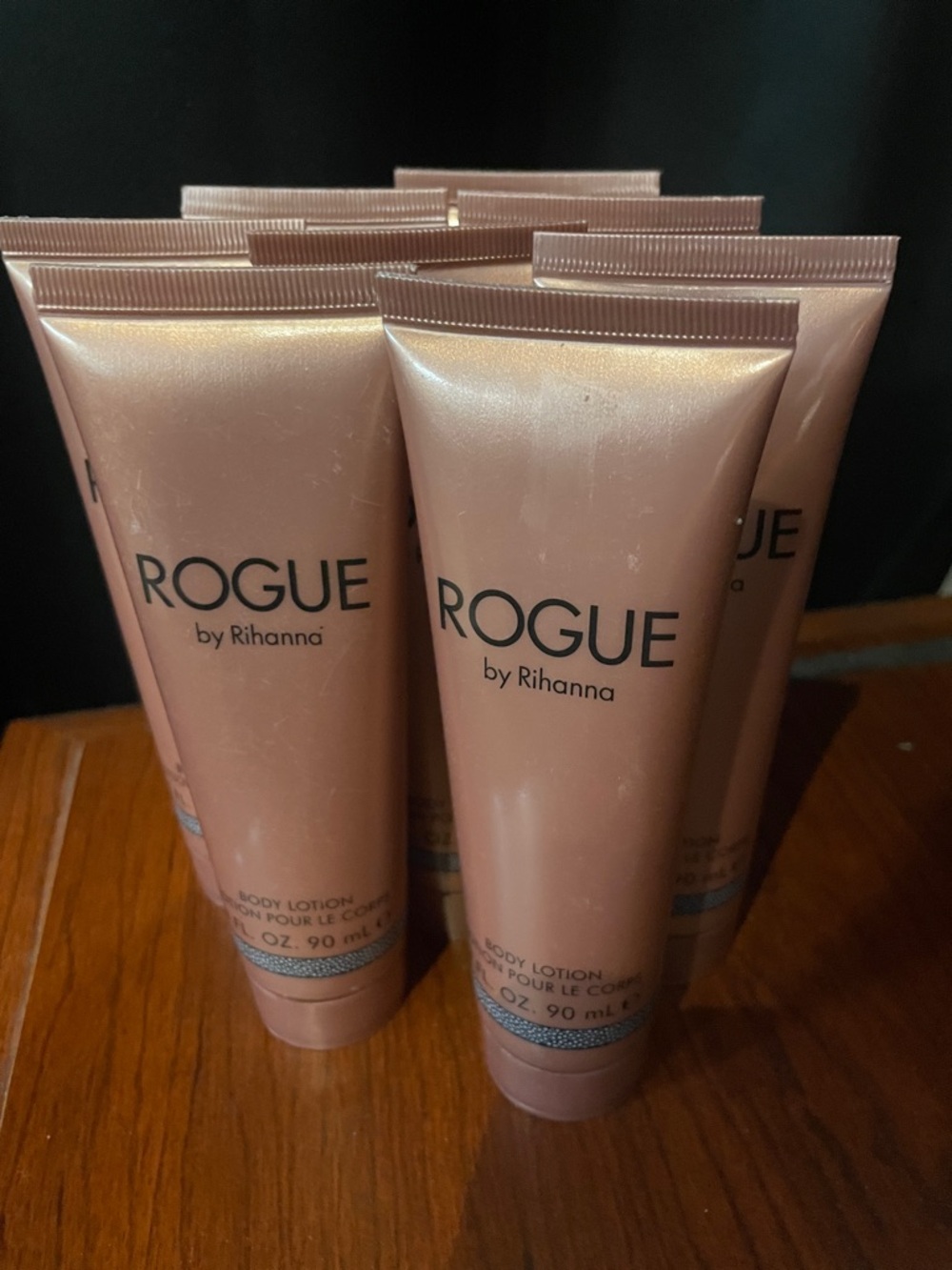(ONE) Rogue by Rihanna Body Lotion NEW - Picture 4 of 4
